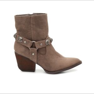 NWOB GRAZIE WESTERN BOOTIE SZ 7.5